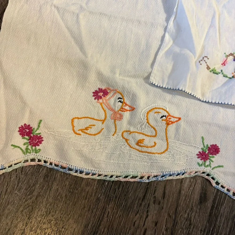 Embroidered Vtg Fingertip Finger Guest Hand Tea Towels (3) Cross Stitch Ducks